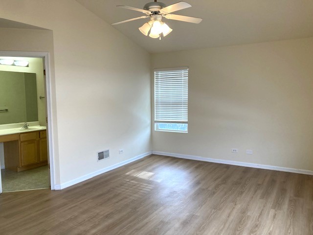 2441 Stoughton Circle #2441, Aurora, IL 60504