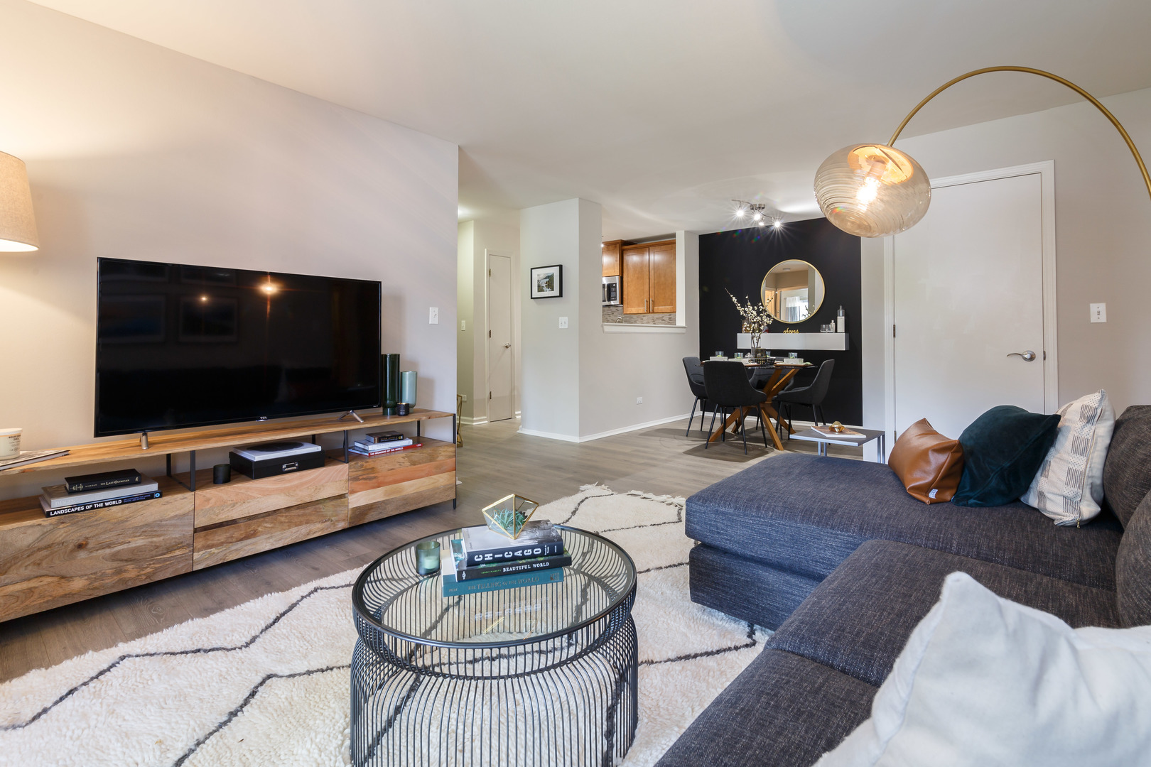 1681 E Green Briar Drive #3835, Schaumburg, IL 60173