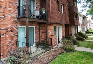 9725 Ridgeland Avenue #1N, Oak Lawn, IL 60453