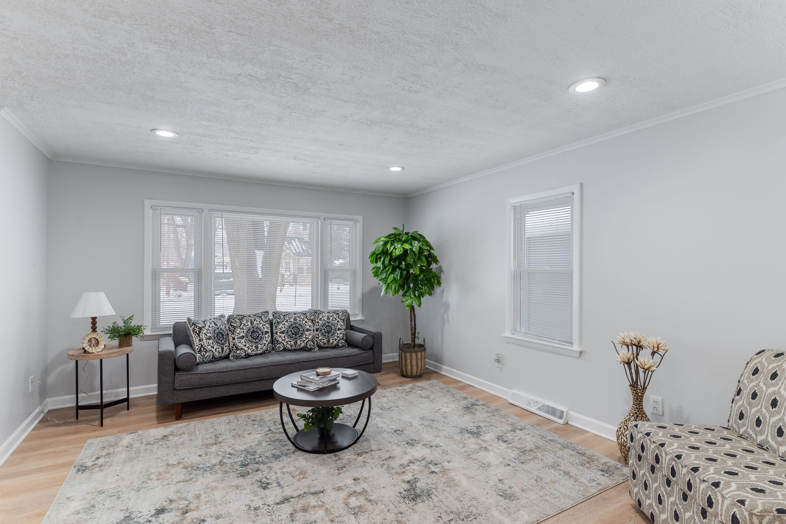 26347 W Shannon Avenue, Antioch, IL 60002