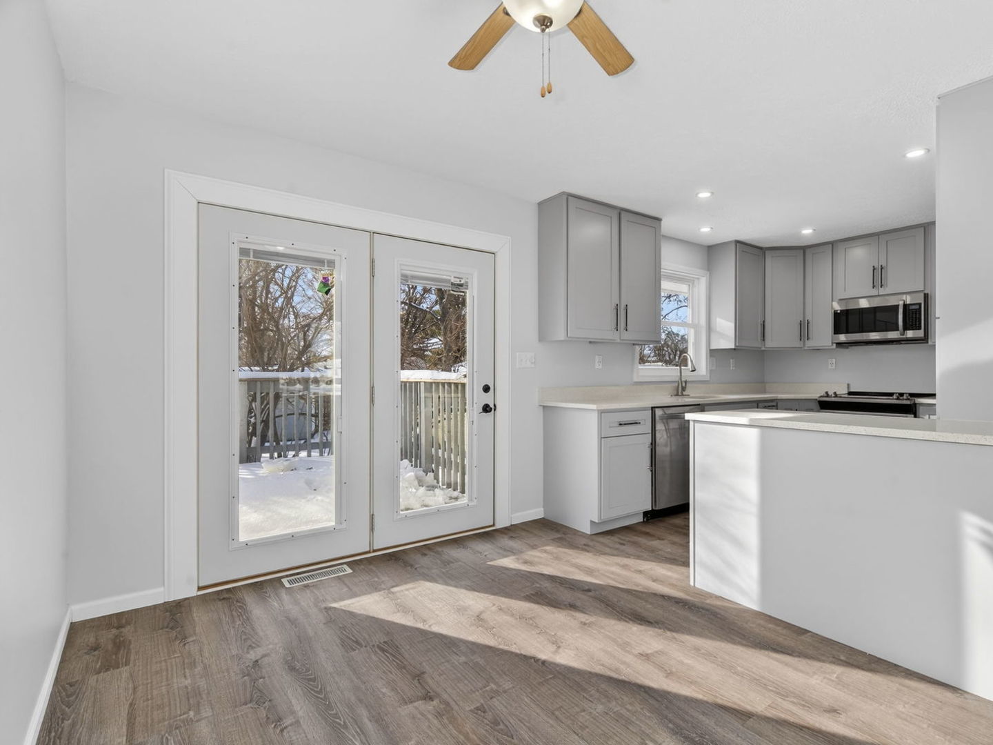 105 W Oak Street, Coal City, IL 60416