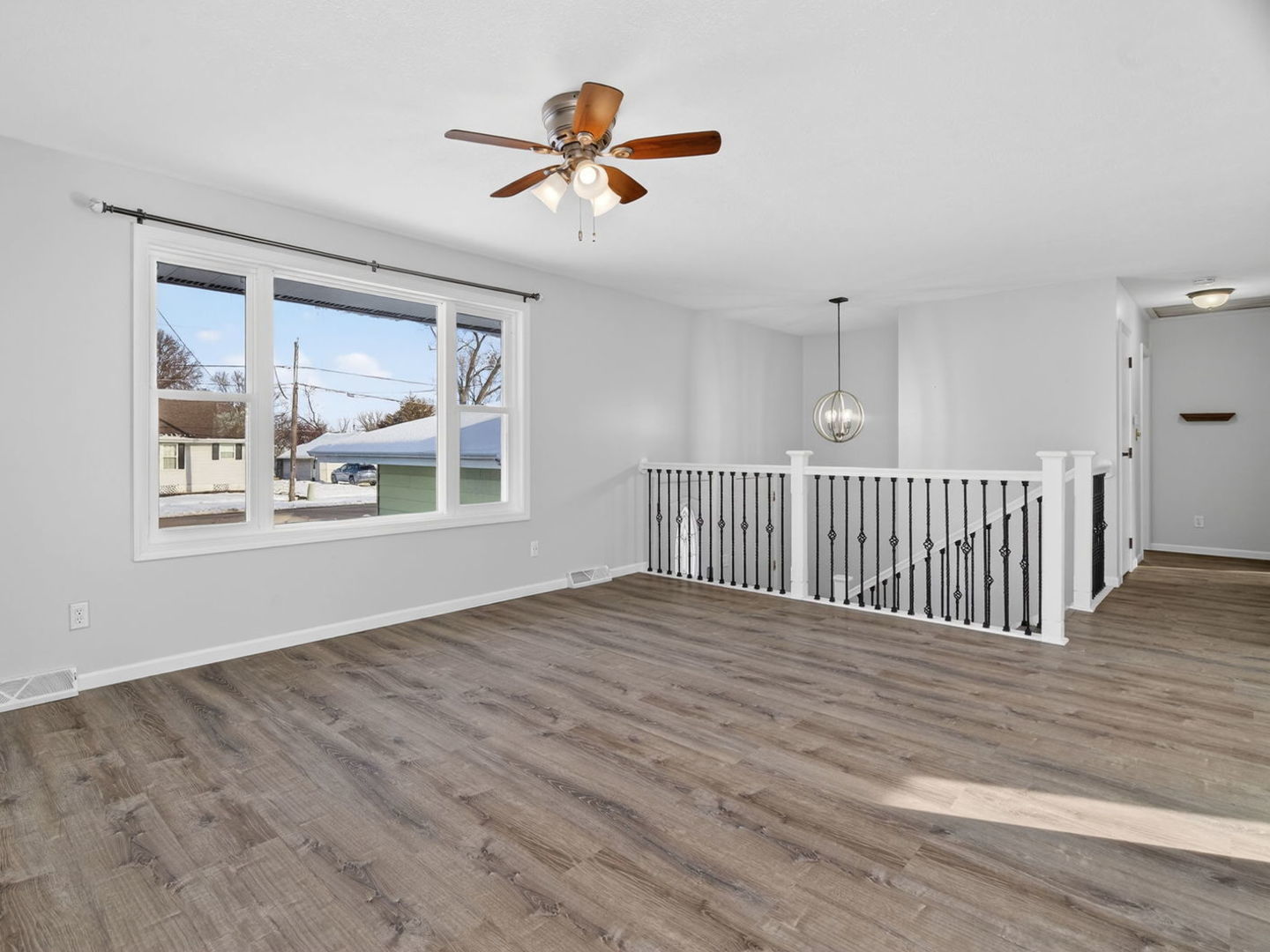 105 W Oak Street, Coal City, IL 60416