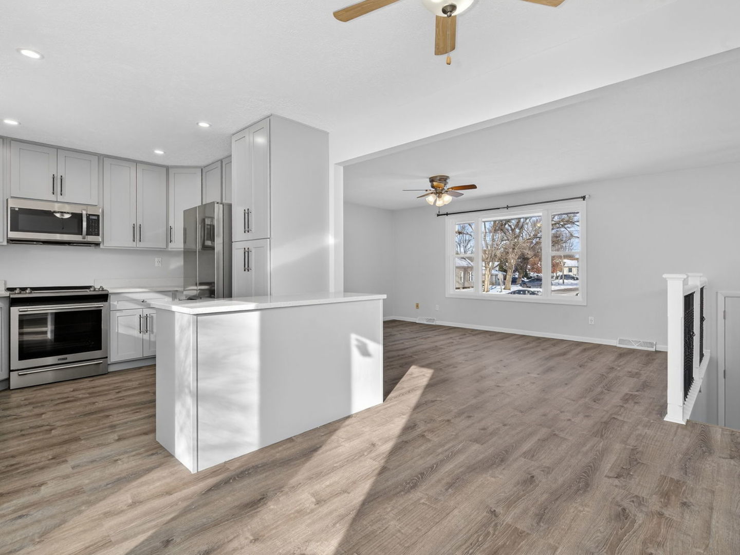 105 W Oak Street, Coal City, IL 60416