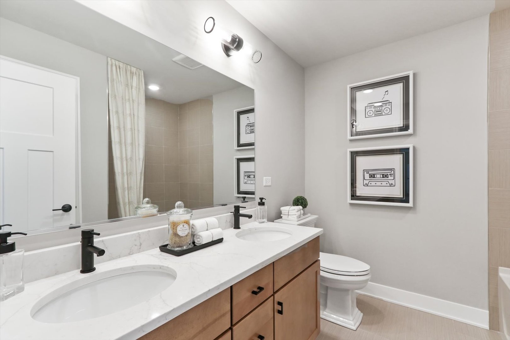 26328 W Sablewood Circle, Plainfield, IL 60585