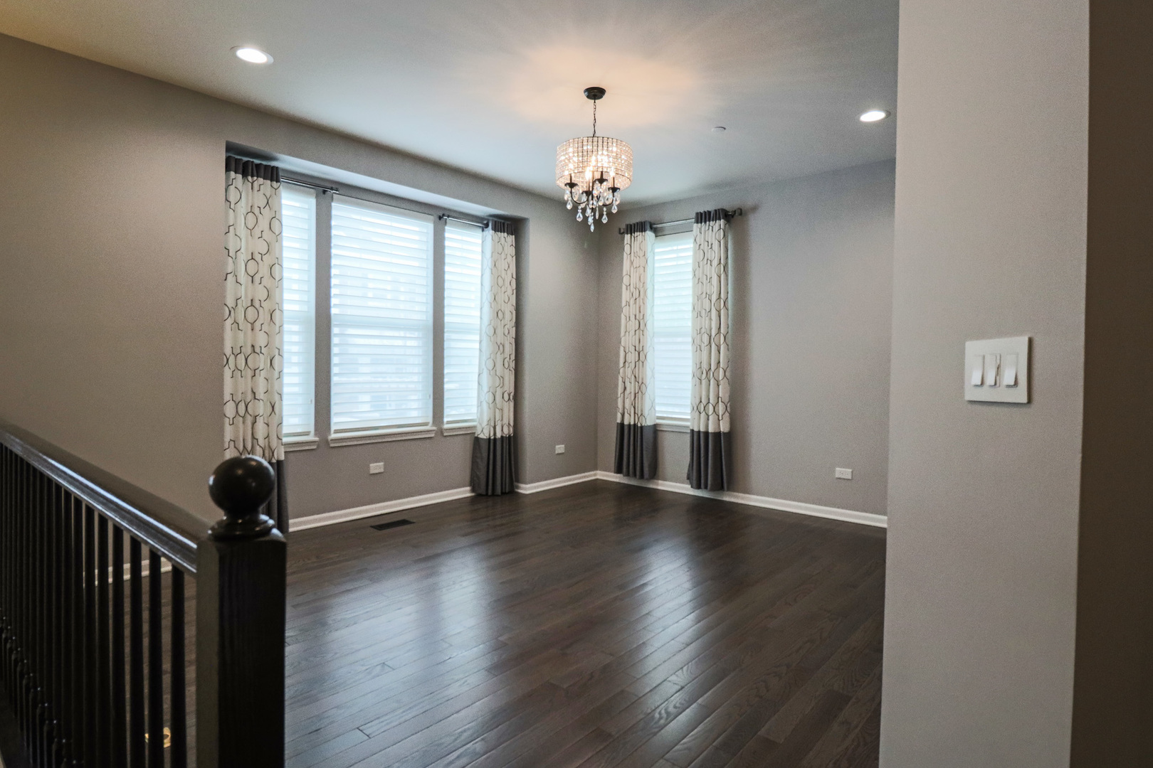 1437 N Charles Avenue, Naperville, IL 60563