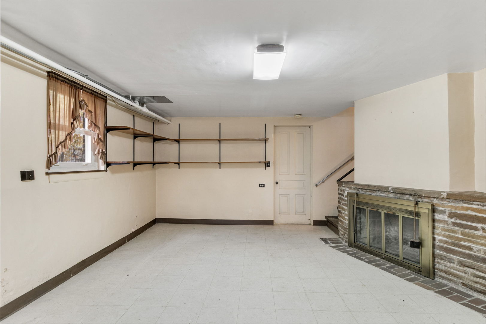 172 Olmsted Road, Riverside, IL 60546