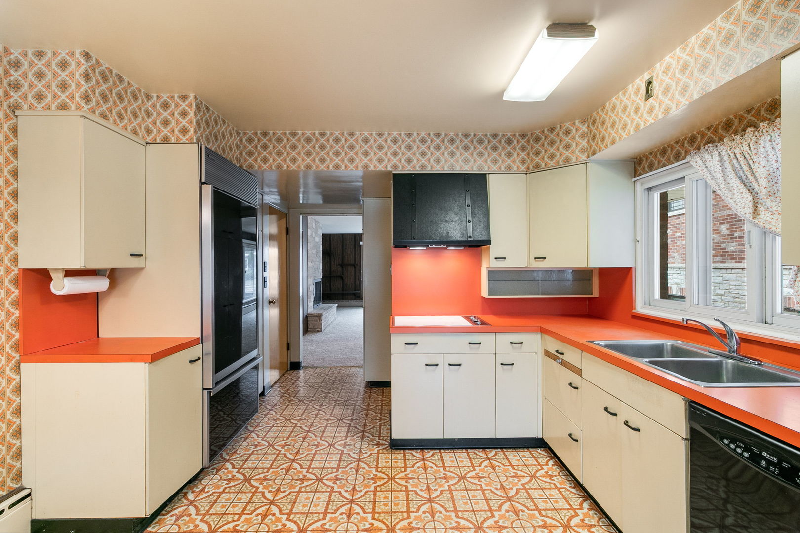 172 Olmsted Road, Riverside, IL 60546