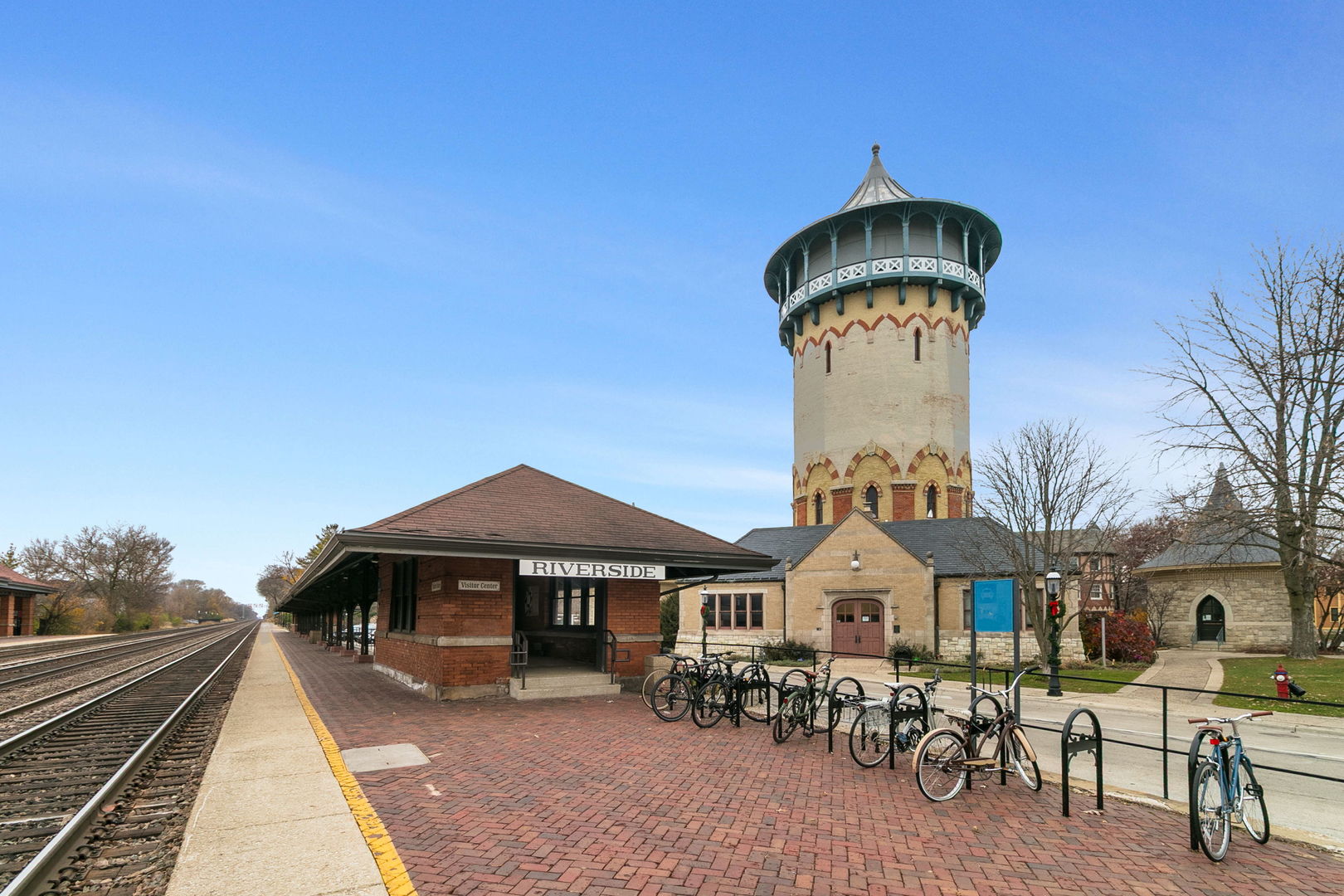 172 Olmsted Road, Riverside, IL 60546