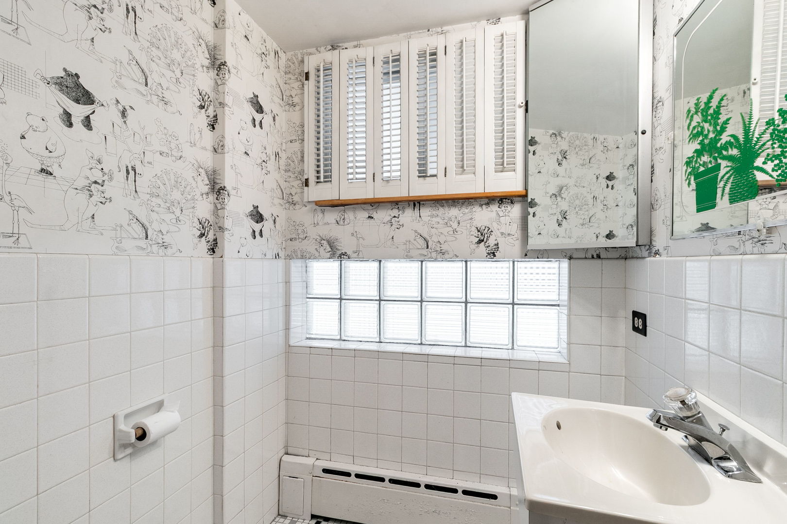 172 Olmsted Road, Riverside, IL 60546