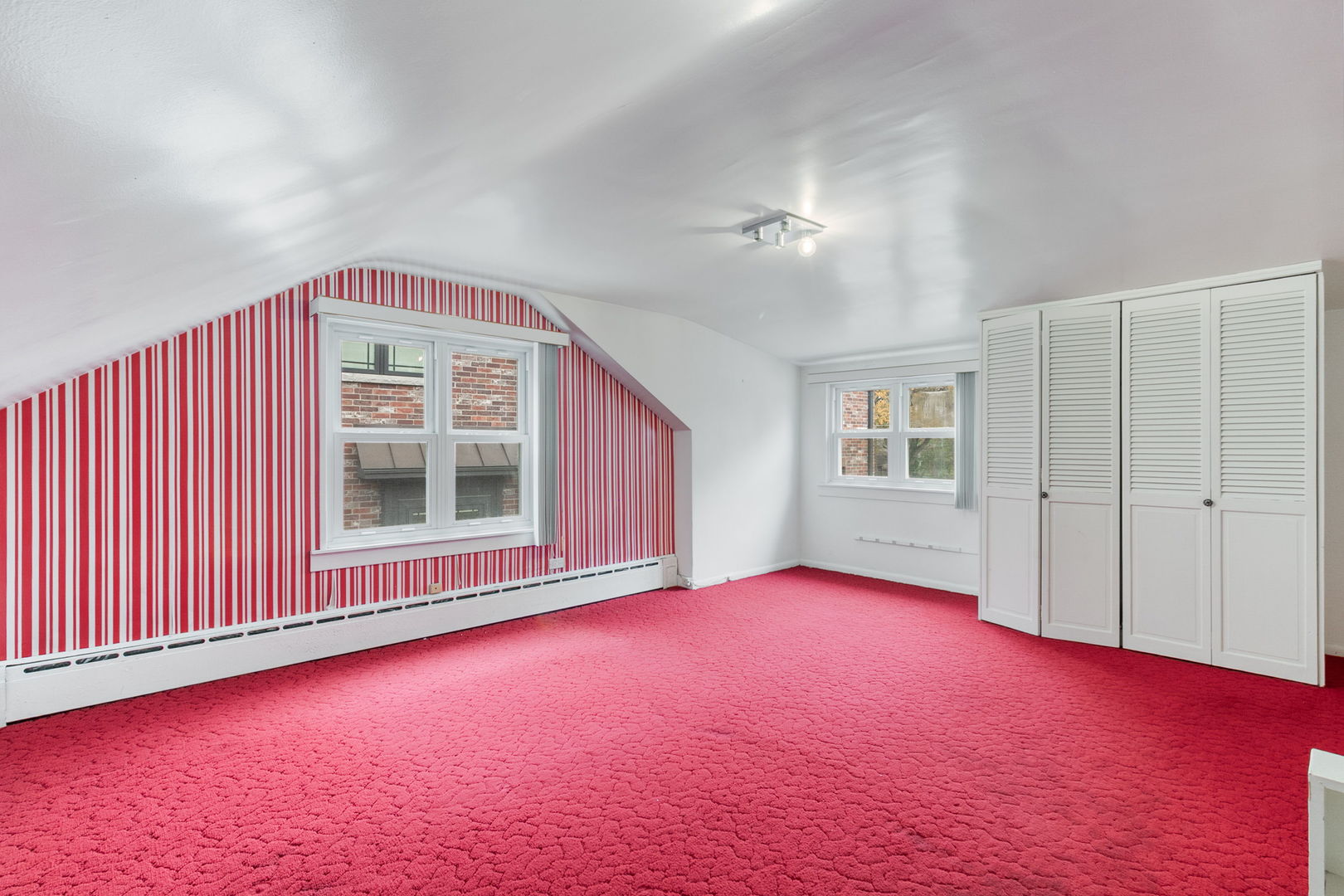 172 Olmsted Road, Riverside, IL 60546