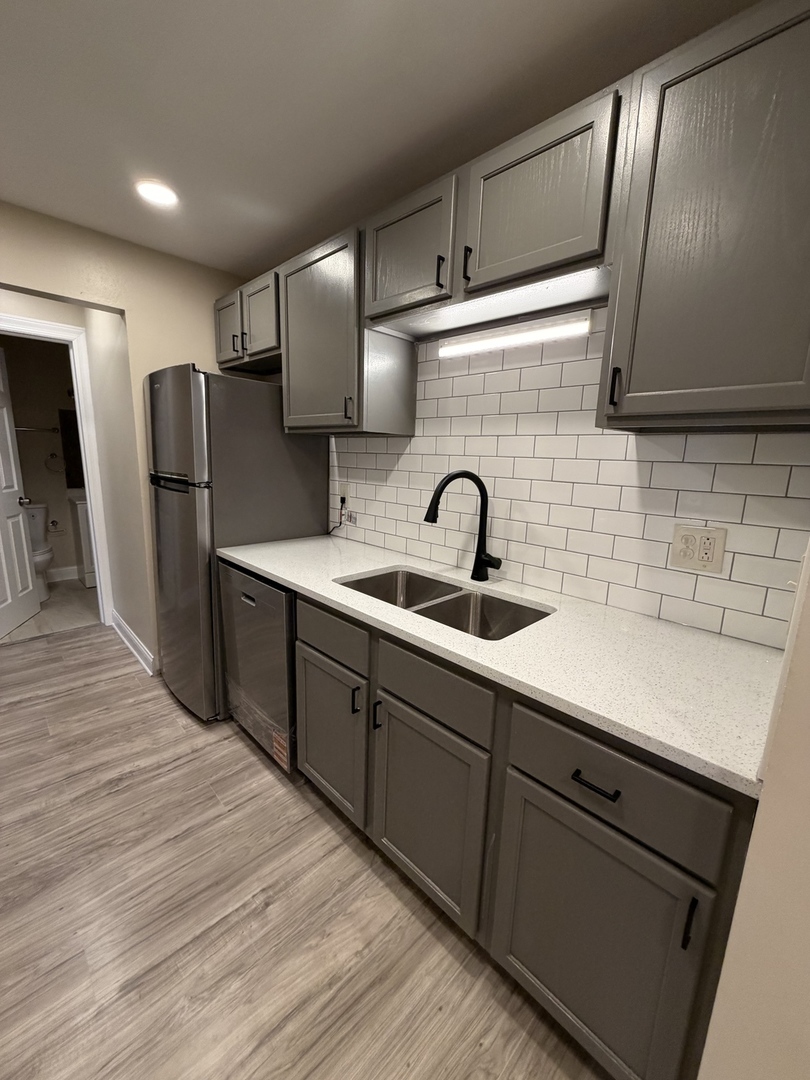 569 Somerset Lane #7, Crystal Lake, IL 60014