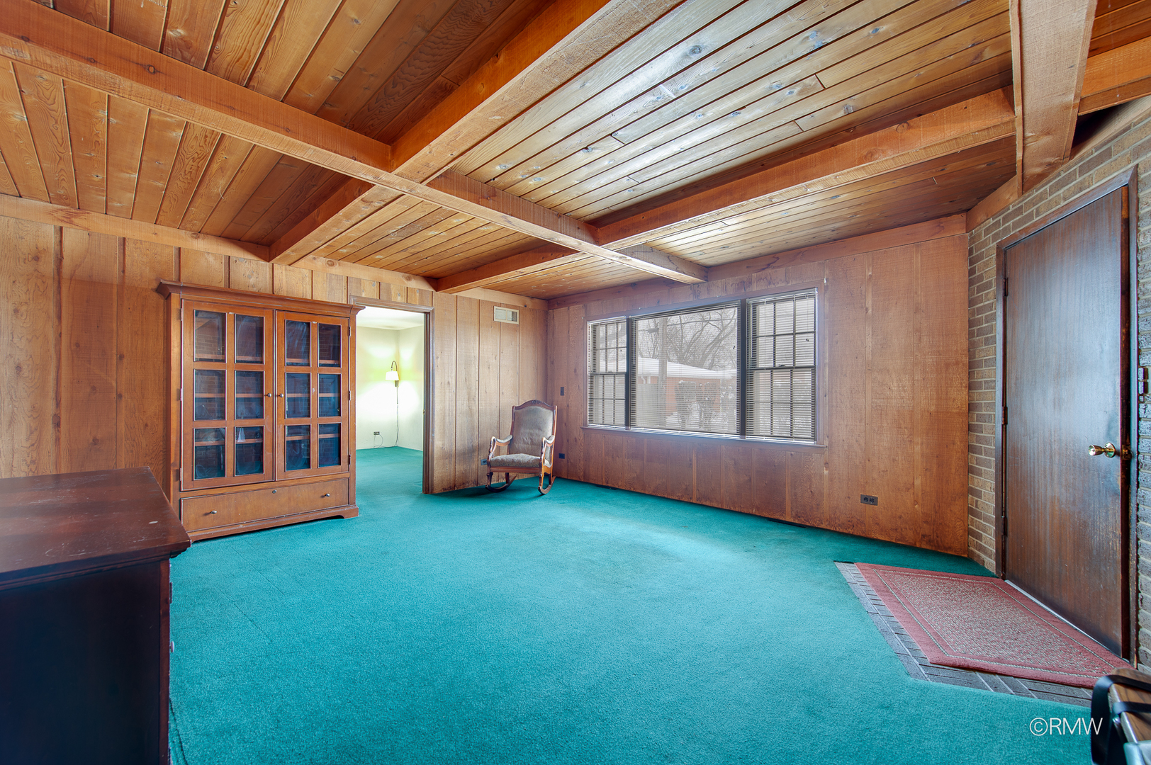 305 E Normandy Drive, Addison, IL 60101