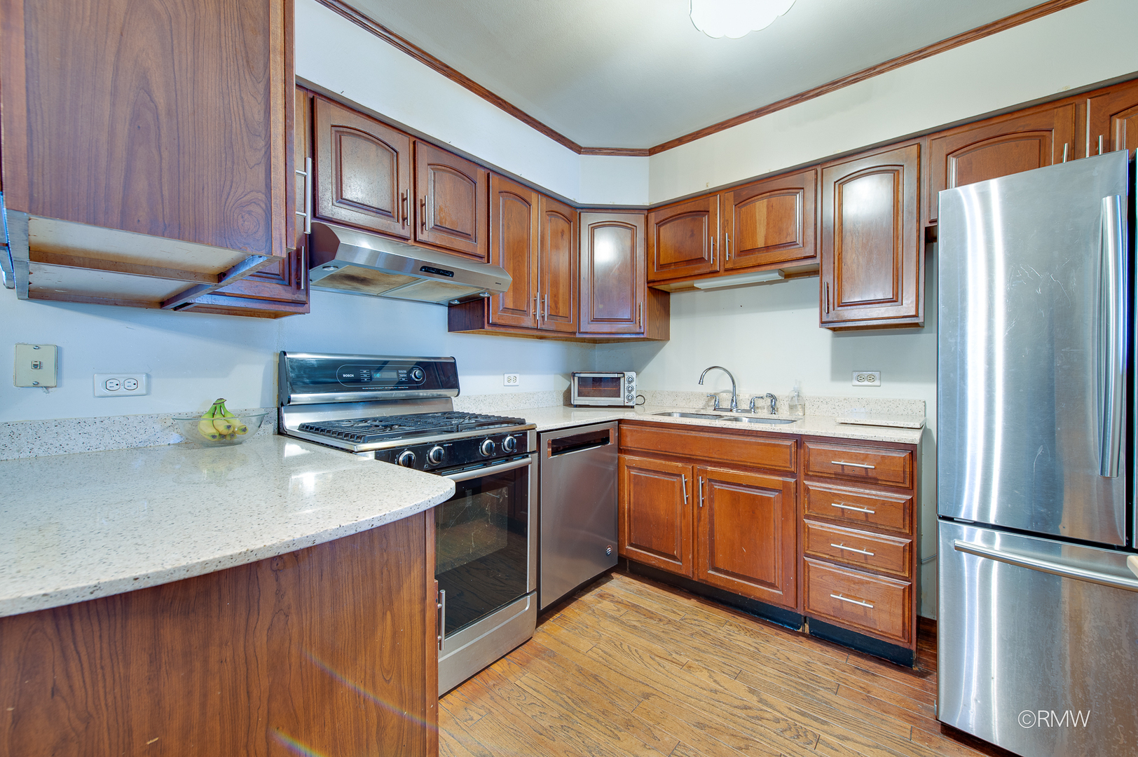 305 E Normandy Drive, Addison, IL 60101