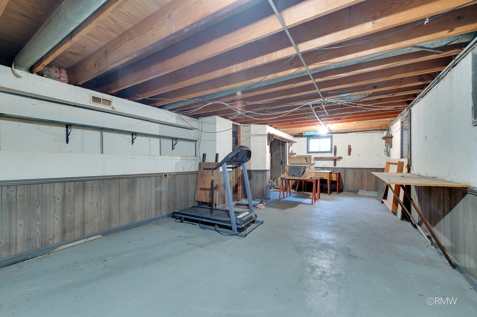 305 E Normandy Drive, Addison, IL 60101