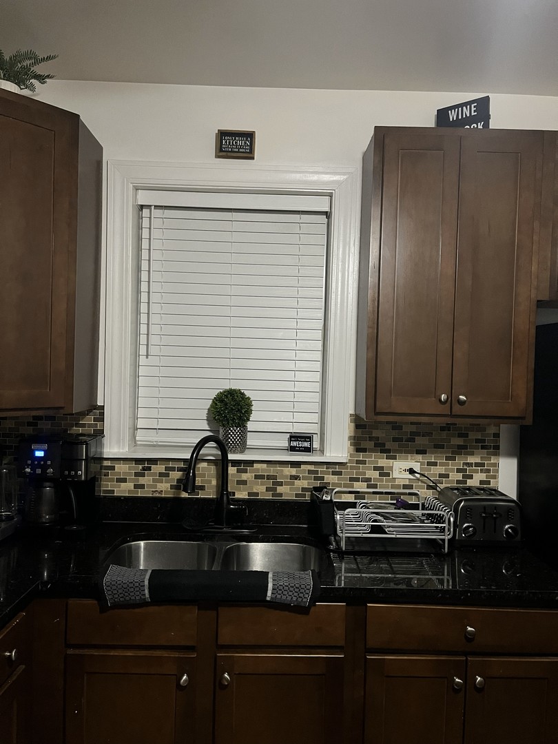 4920 W Monroe Street, Chicago, IL 60644