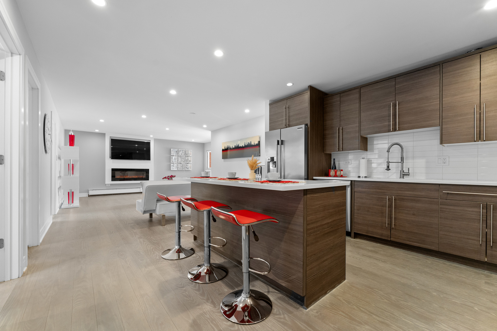 3109 Paris Avenue #204, River Grove, IL 60171