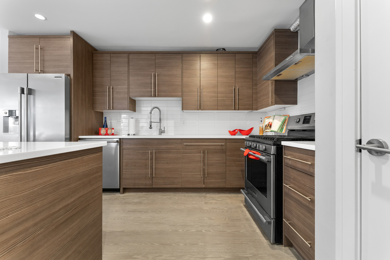 3109 Paris Avenue #204, River Grove, IL 60171