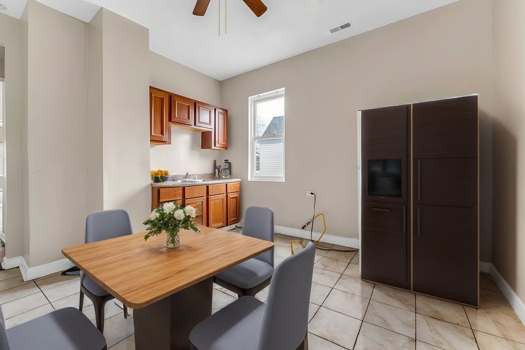 3011 E 80th Street, Chicago, IL 60617