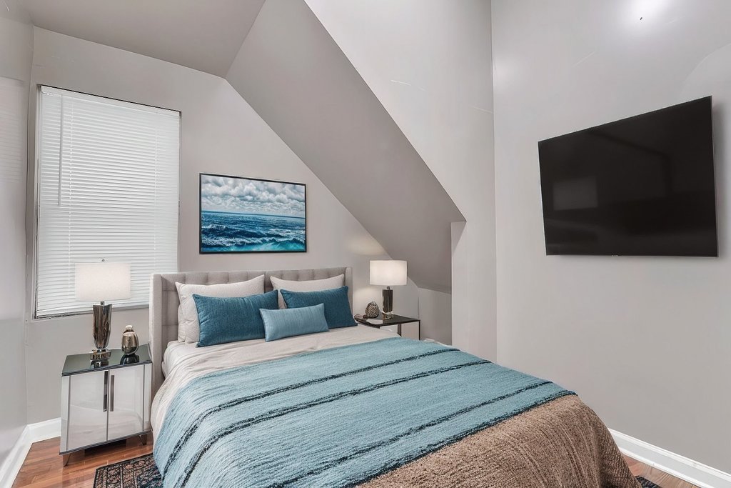 3011 E 80th Street, Chicago, IL 60617