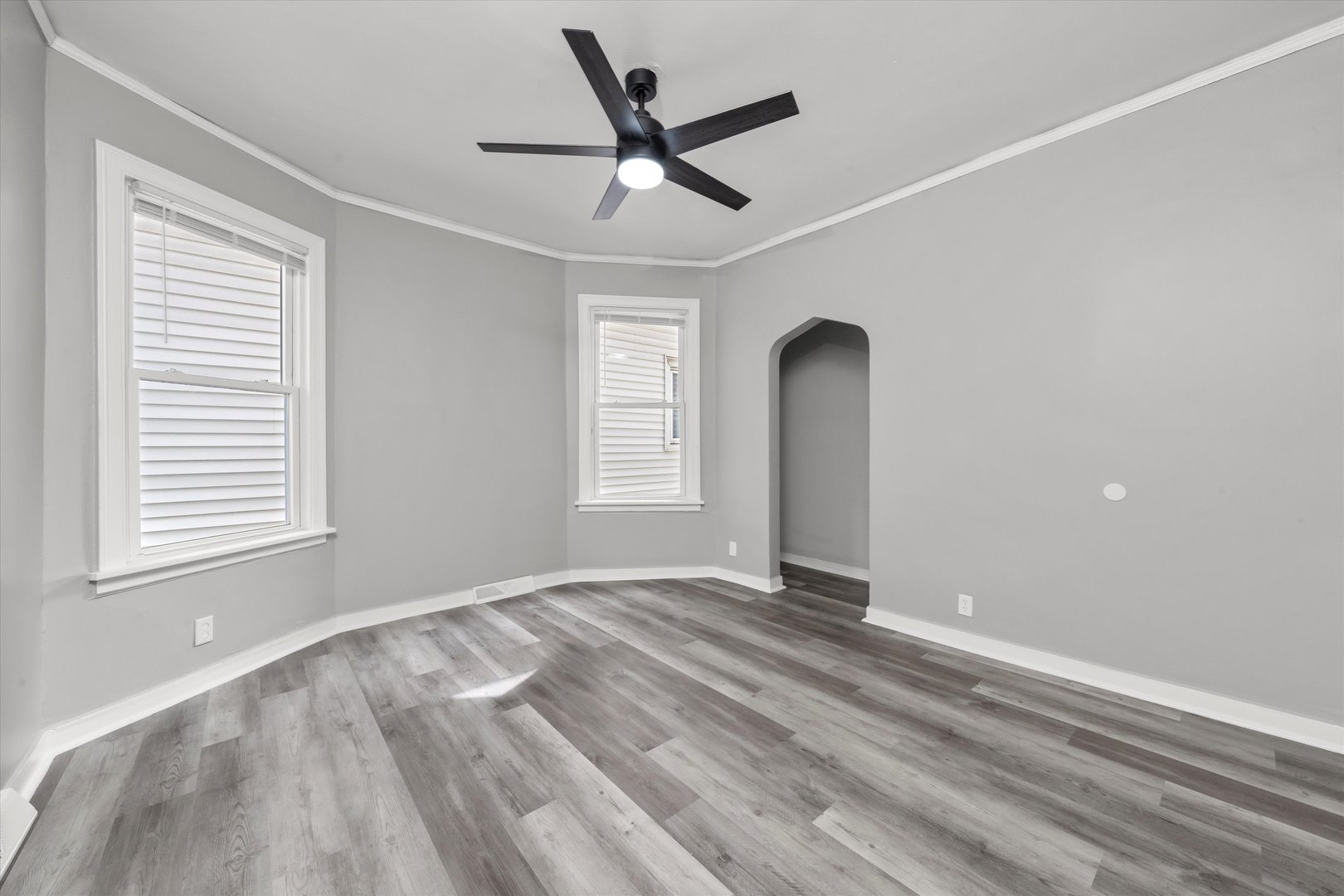 27 E 117th Place, Chicago, IL 60628