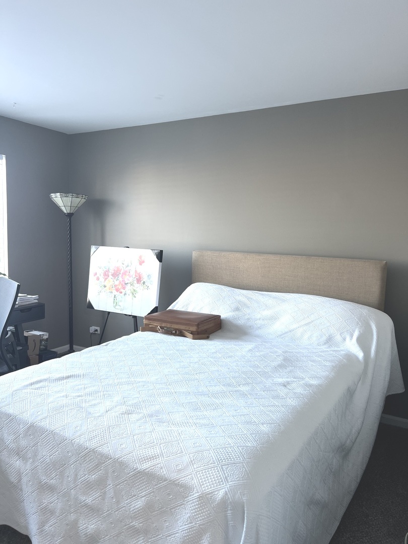 2233 Dawson Lane, Algonquin, IL 60102