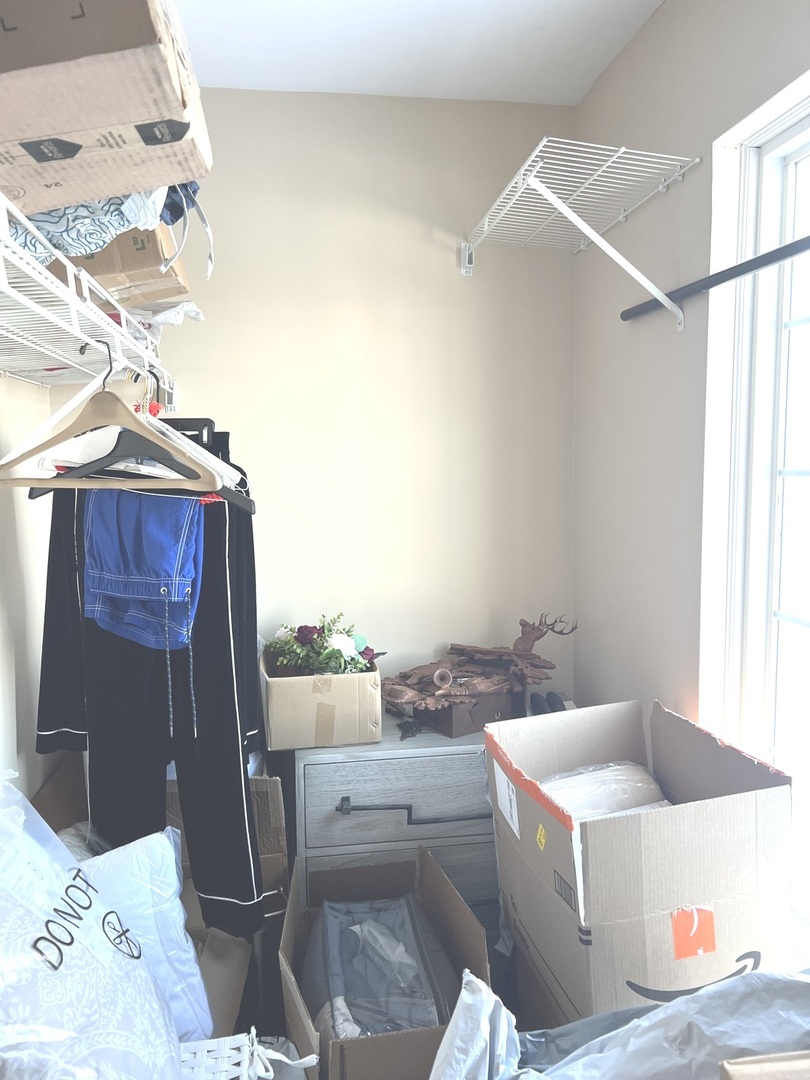 2233 Dawson Lane, Algonquin, IL 60102