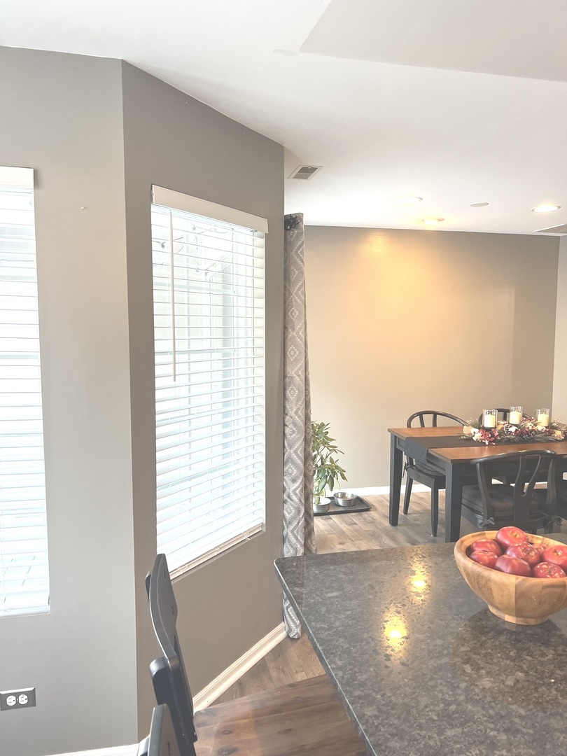 2233 Dawson Lane, Algonquin, IL 60102