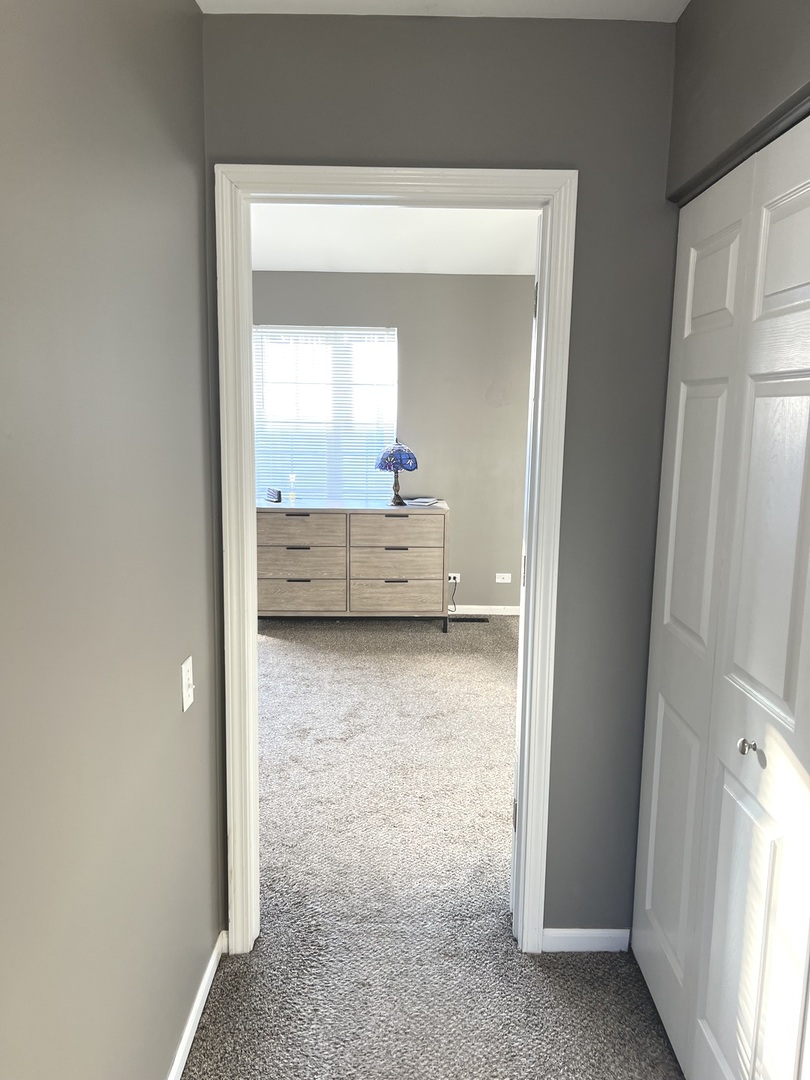 2233 Dawson Lane, Algonquin, IL 60102