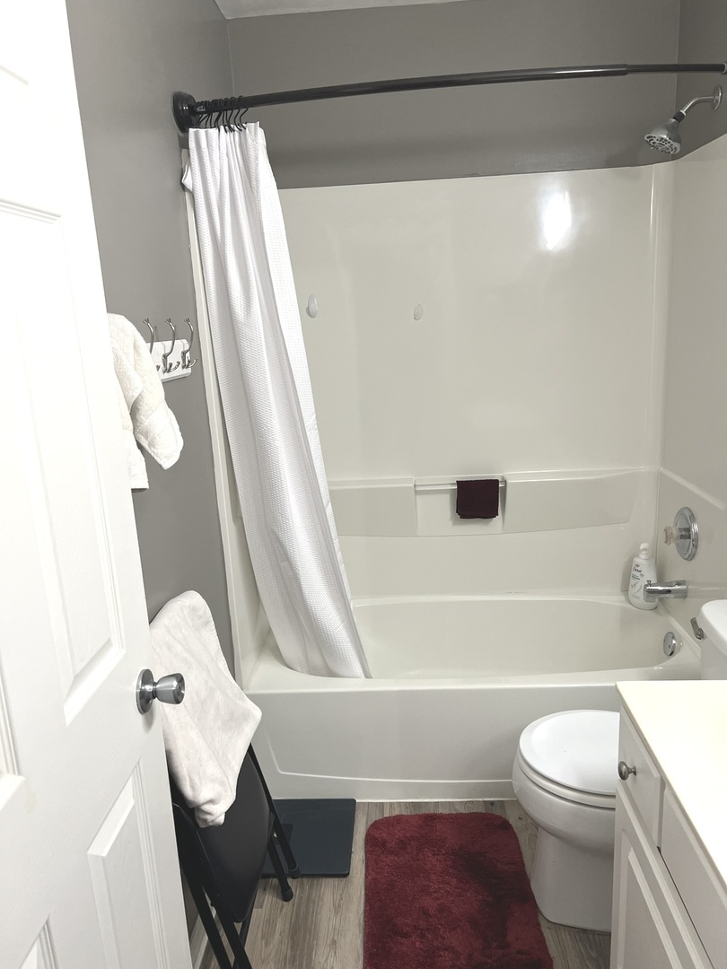 2233 Dawson Lane, Algonquin, IL 60102