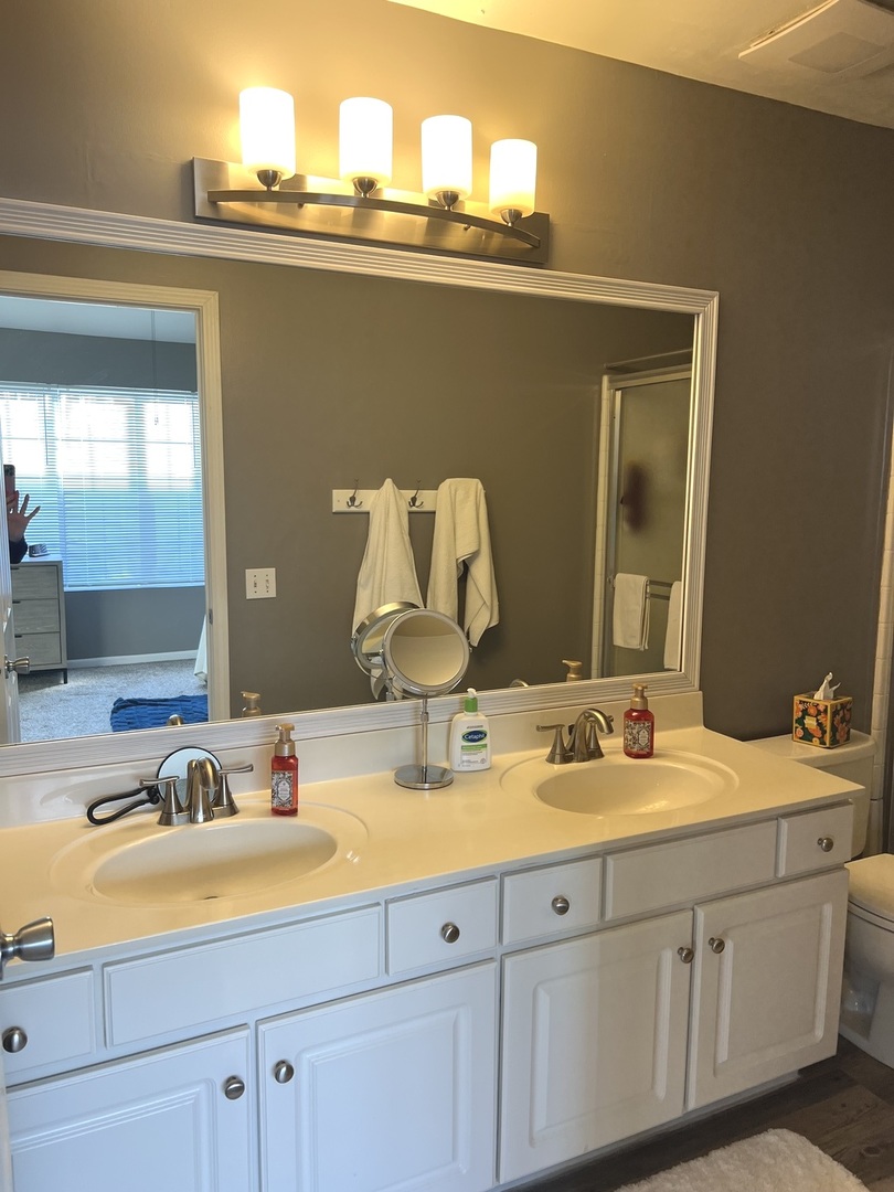 2233 Dawson Lane, Algonquin, IL 60102