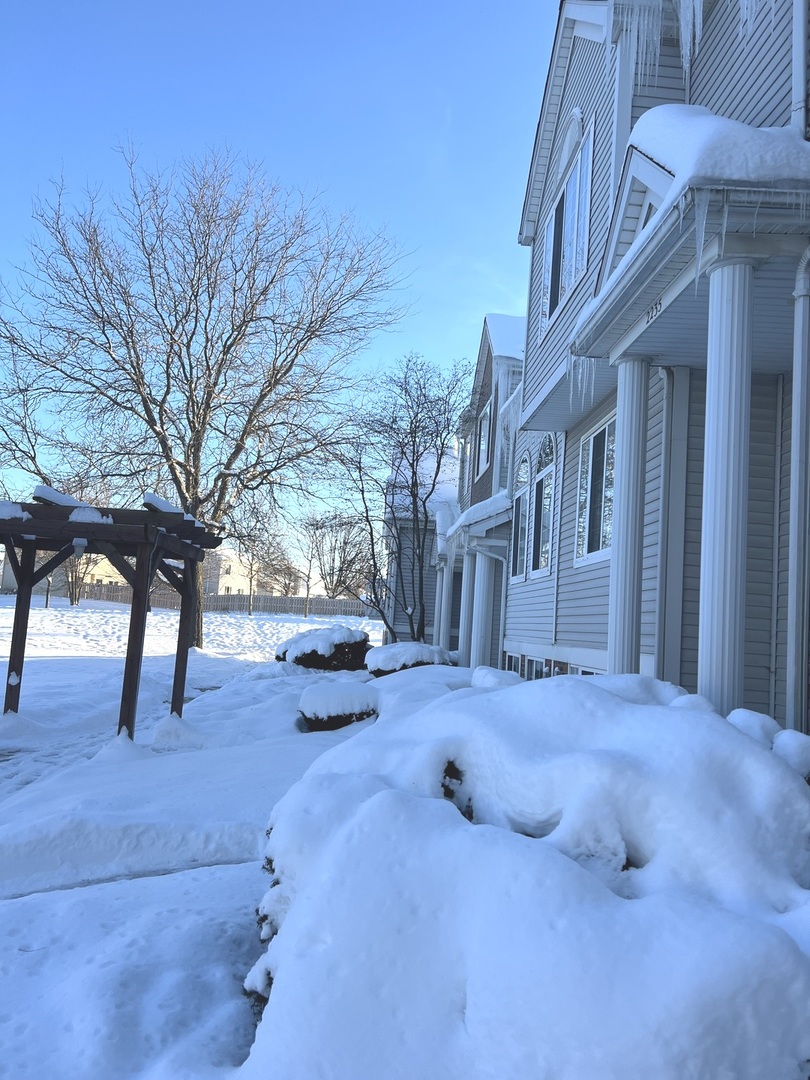 2233 Dawson Lane, Algonquin, IL 60102