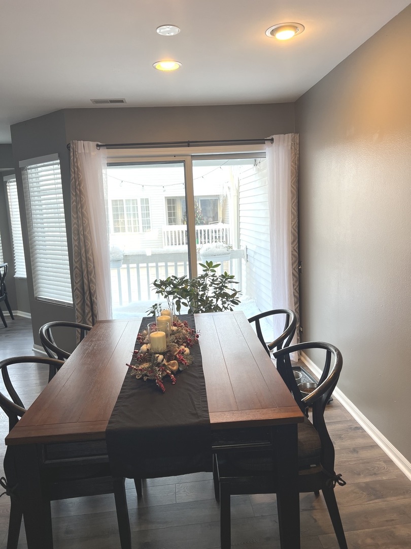 2233 Dawson Lane, Algonquin, IL 60102