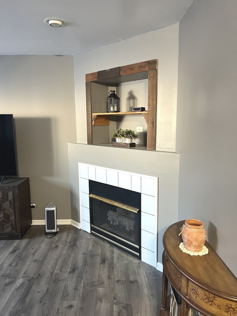 2233 Dawson Lane, Algonquin, IL 60102