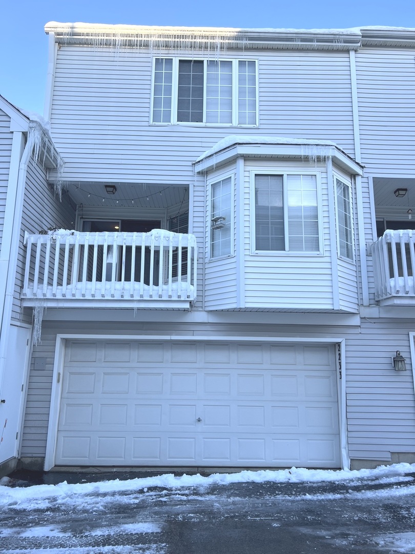 2233 Dawson Lane, Algonquin, IL 60102