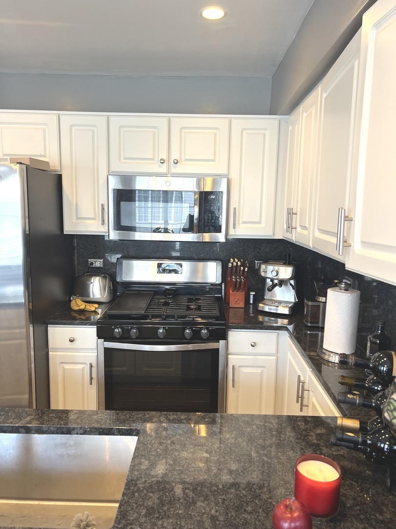 2233 Dawson Lane, Algonquin, IL 60102