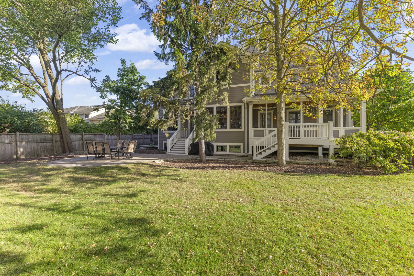 4947 Stonewall Avenue, Downers Grove, IL 60515