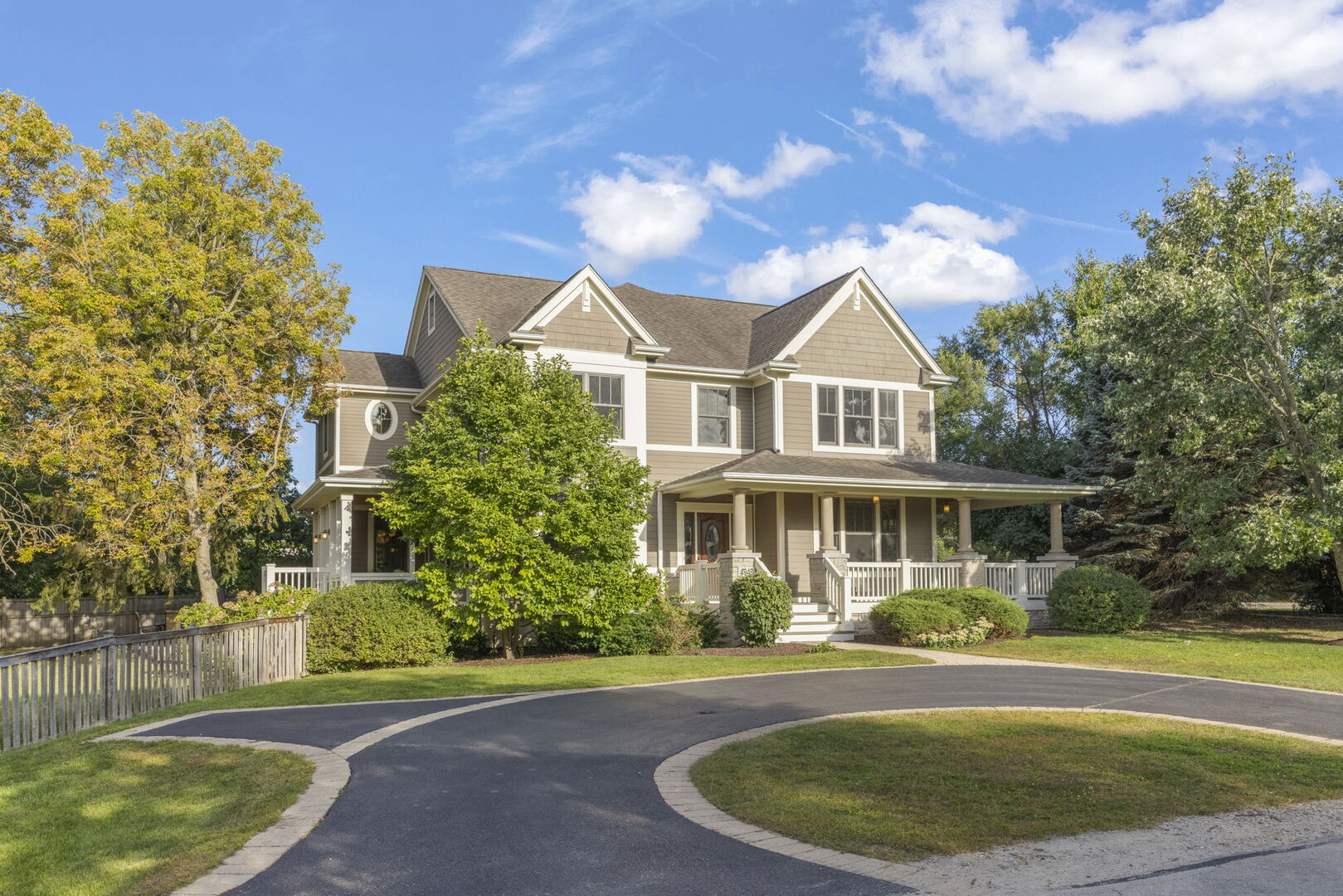 4947 Stonewall Avenue, Downers Grove, IL 60515