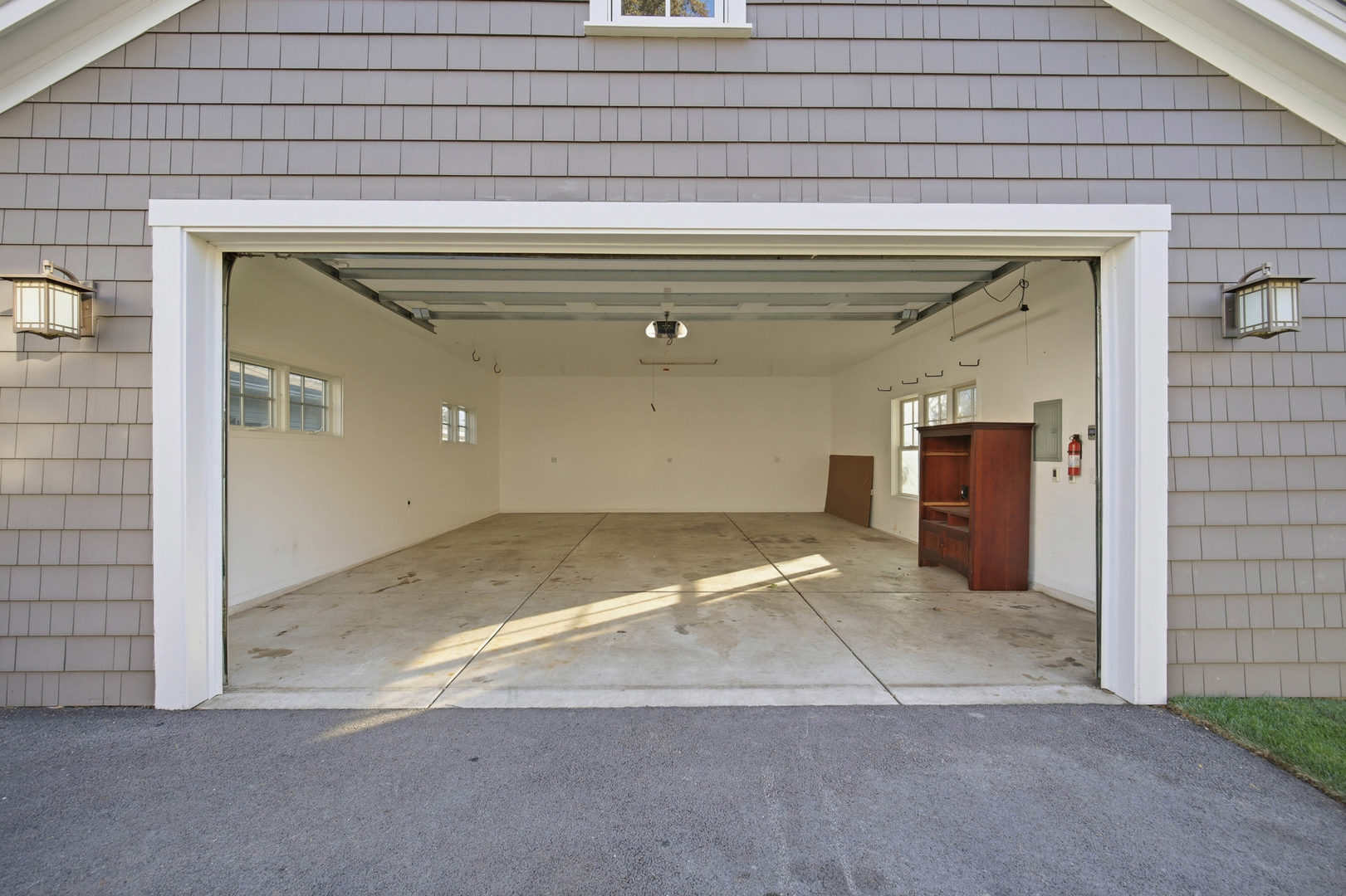 1489 E Algonquin Road, Des Plaines, IL 60016