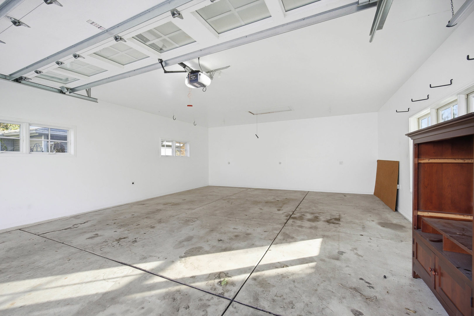 1489 E Algonquin Road, Des Plaines, IL 60016