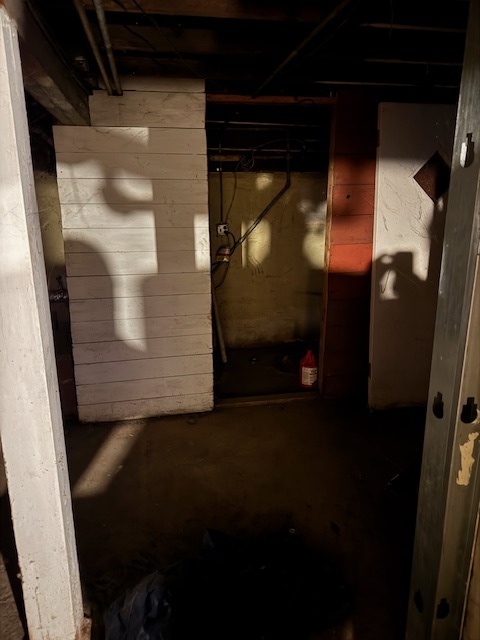 7120 W Highland Avenue, Chicago, IL 60631