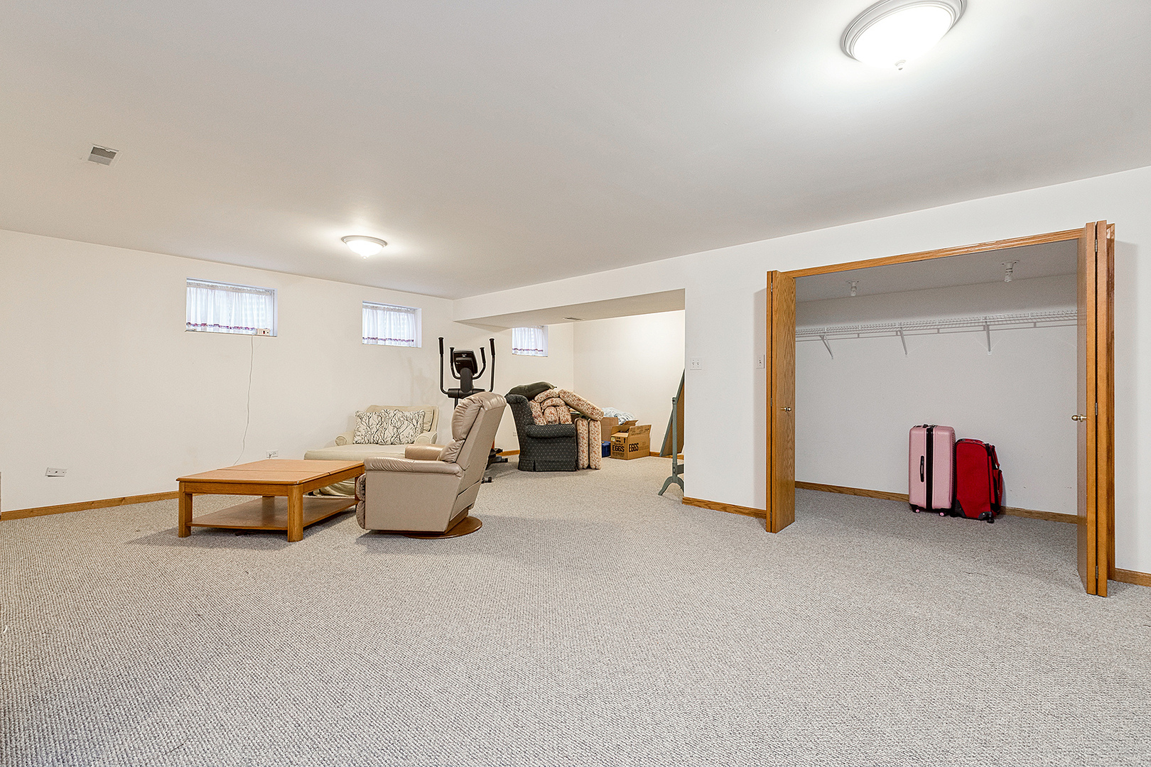 16300 Chickadee Circle, Orland Park, IL 60467