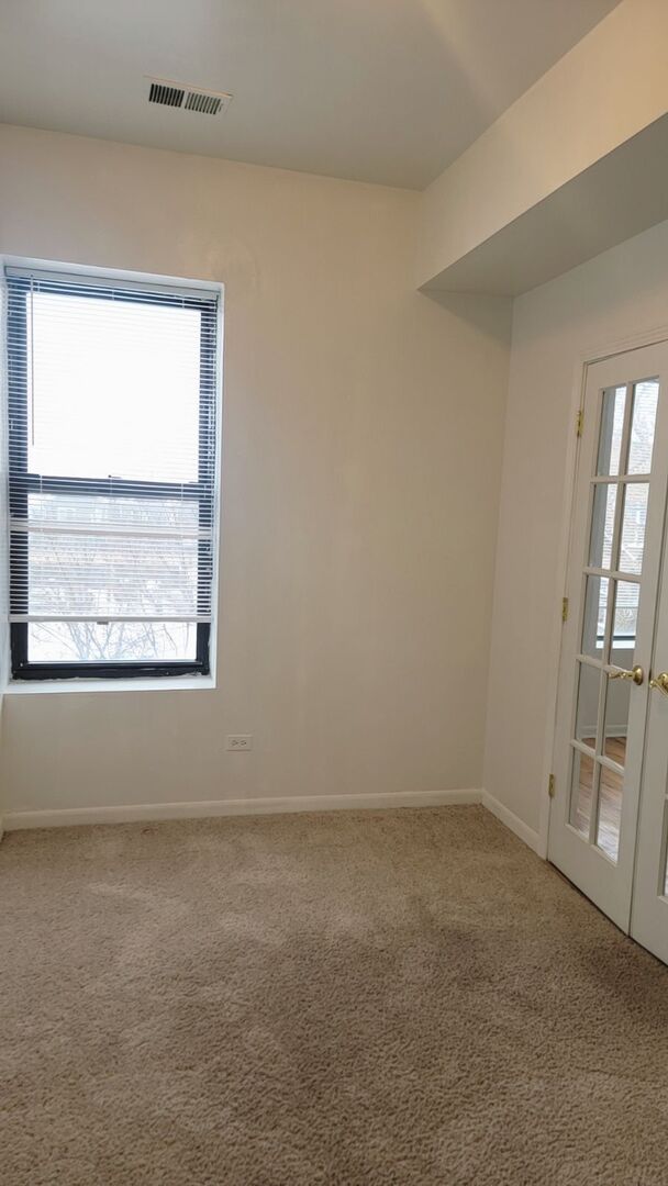 4053 S Calumet Avenue #3, Chicago, IL 60653