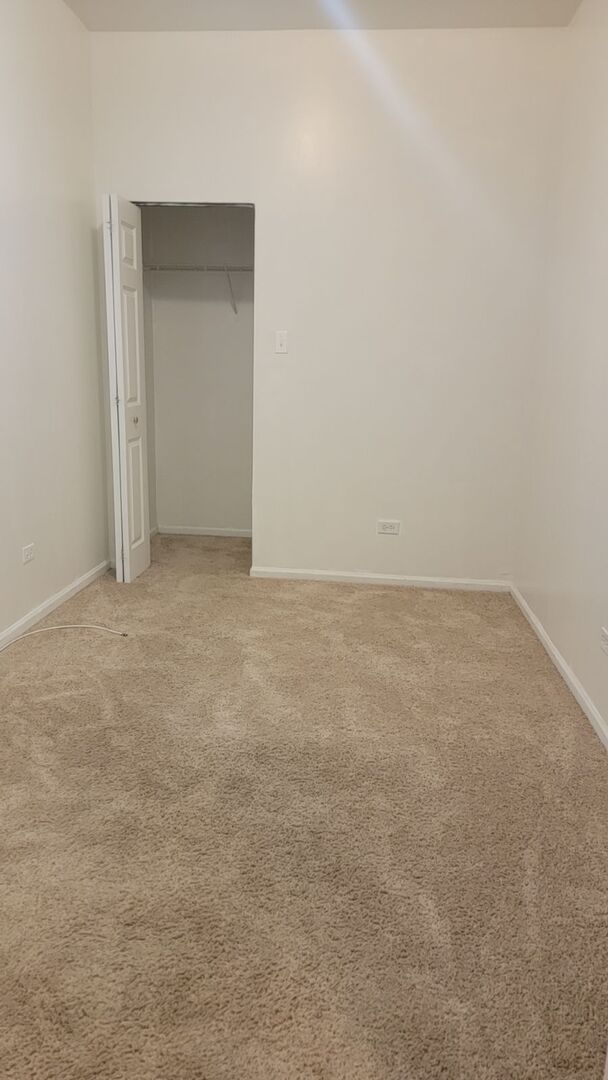 4053 S Calumet Avenue #3, Chicago, IL 60653