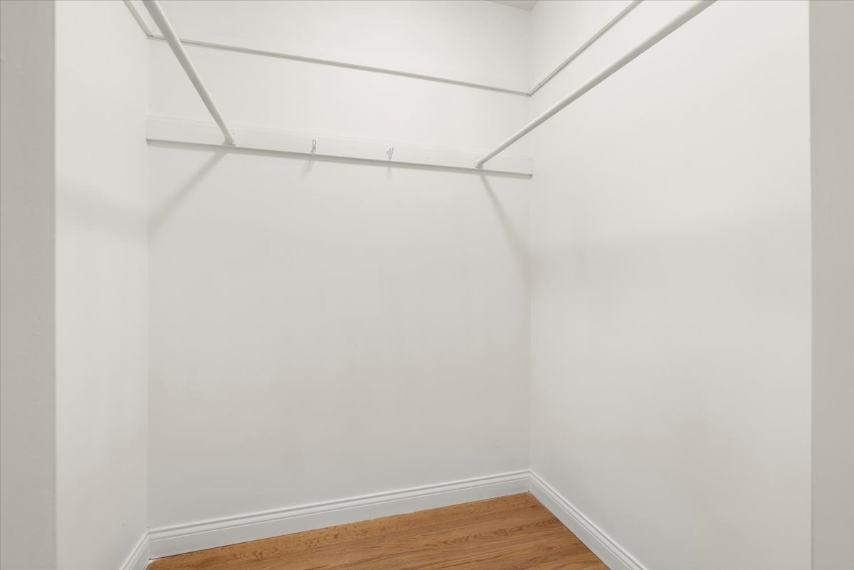 1702 N Drury Lane, Arlington Heights, IL 60004