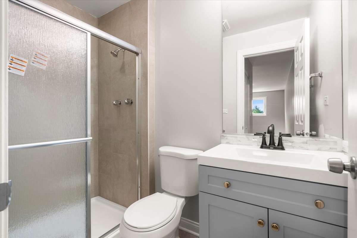 1702 N Drury Lane, Arlington Heights, IL 60004