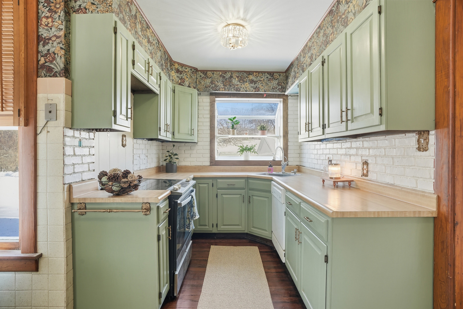 307 W Curtis Street, Grant Park, IL 60940