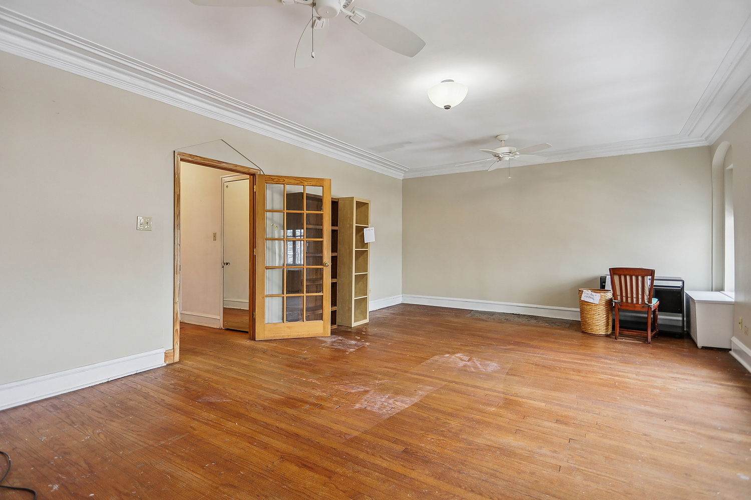 6434 N Mozart Street, Chicago, IL 60645