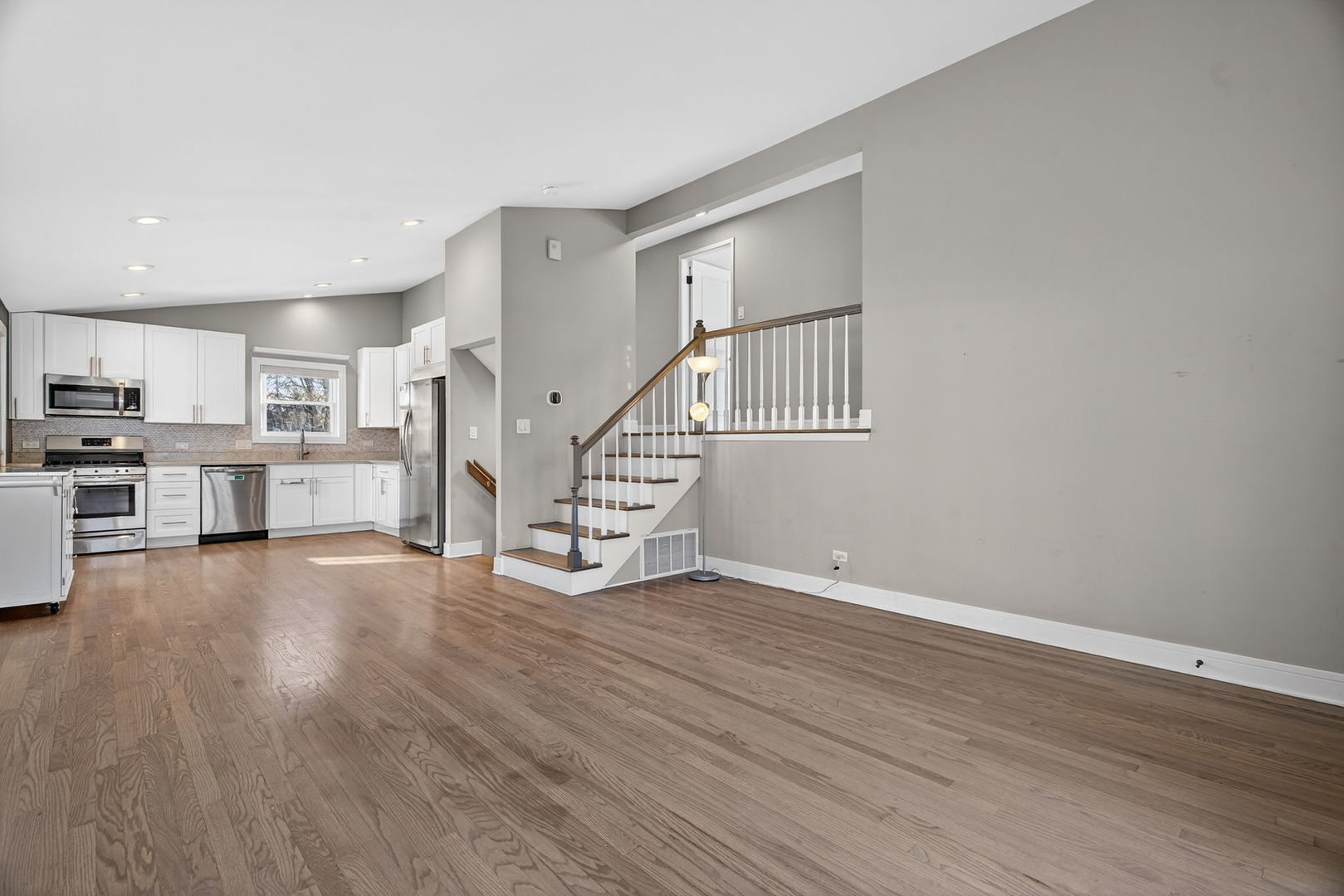 405 S Fairfield Avenue, Lombard, IL 60148