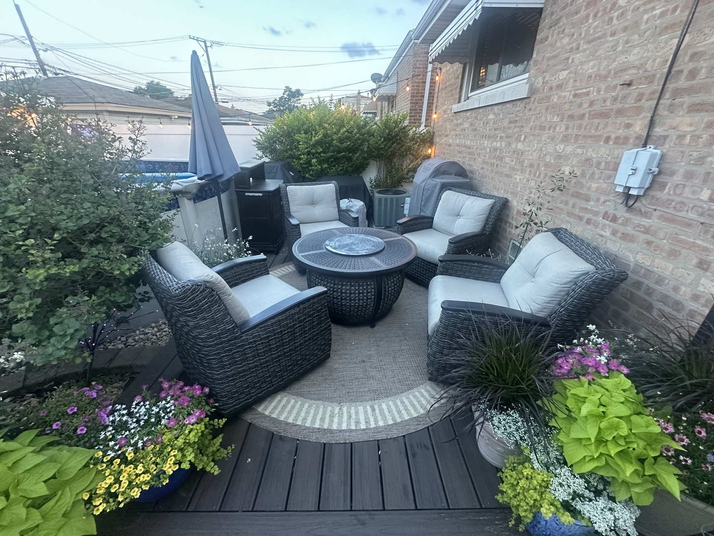 6235 S Rutherford Avenue, Chicago, IL 60638