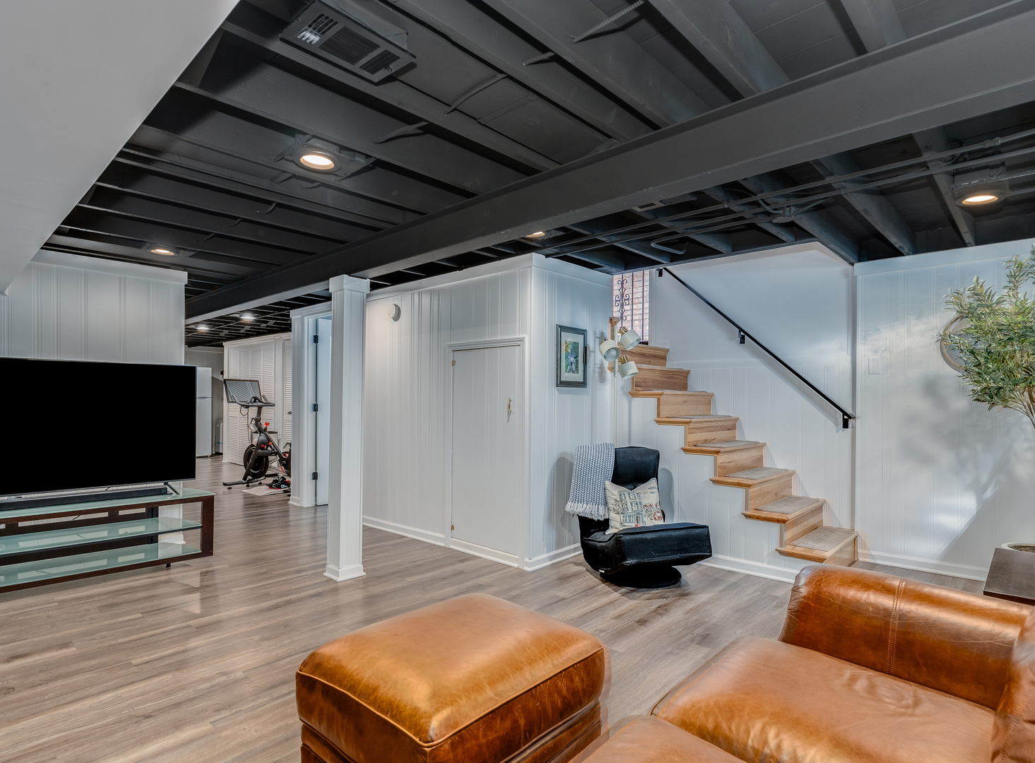 6235 S Rutherford Avenue, Chicago, IL 60638